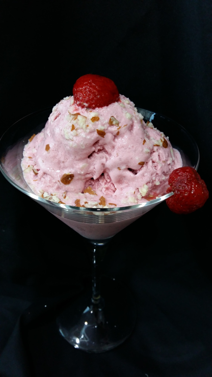 Протеинов сладолед с ягоди